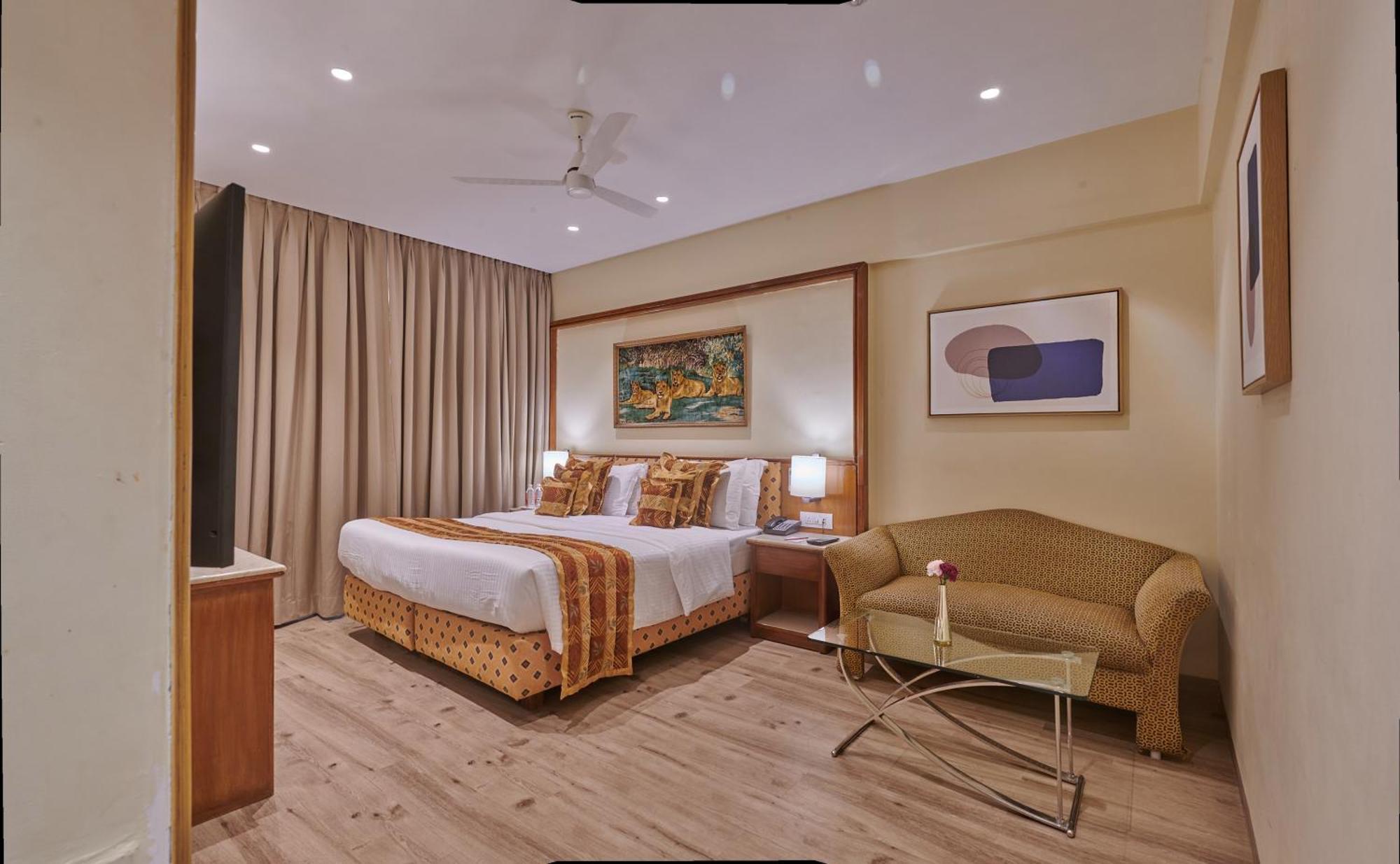 Regent Hotel Andheri Mumbai Bagian luar foto