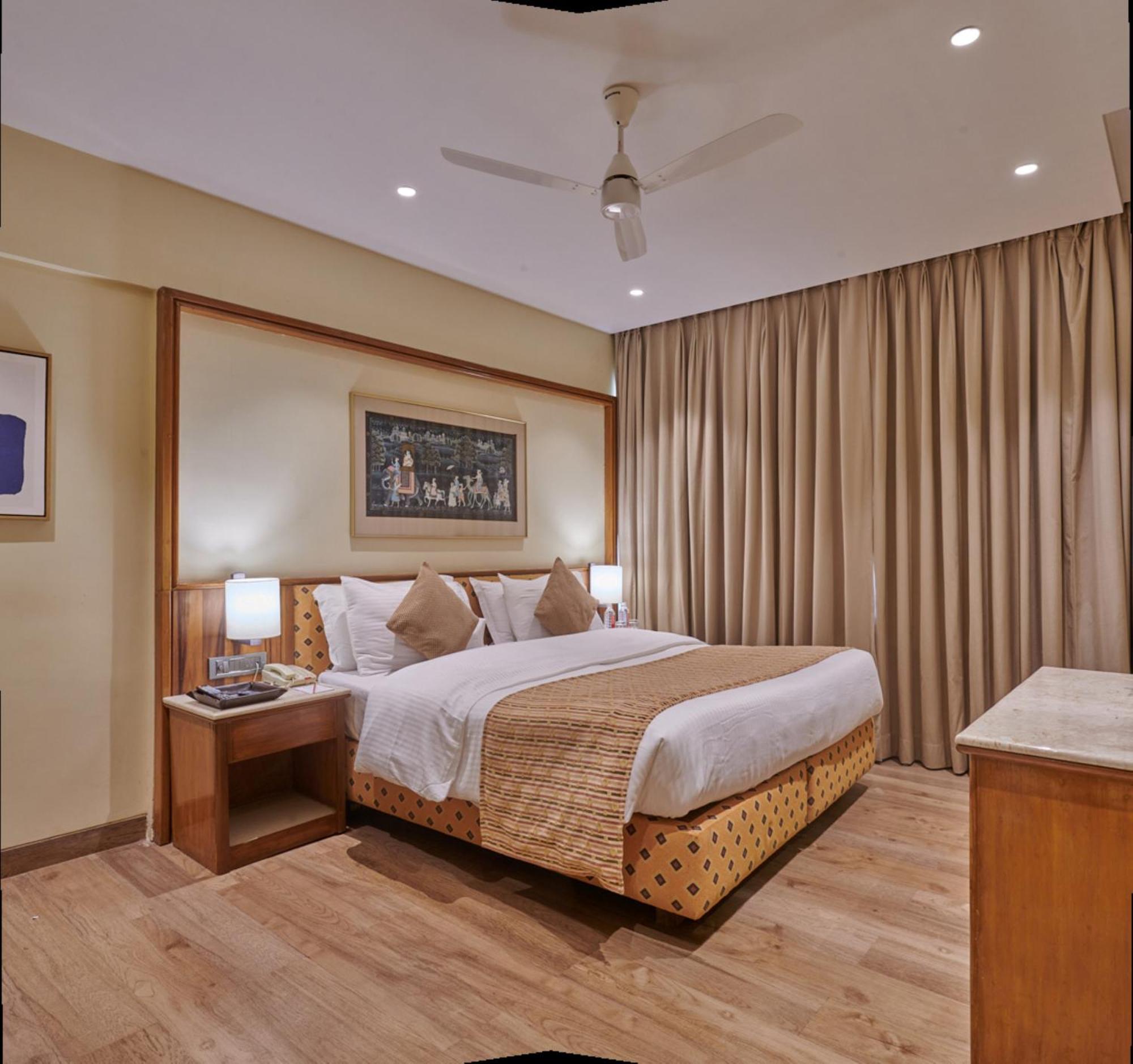 Regent Hotel Andheri Mumbai Bagian luar foto