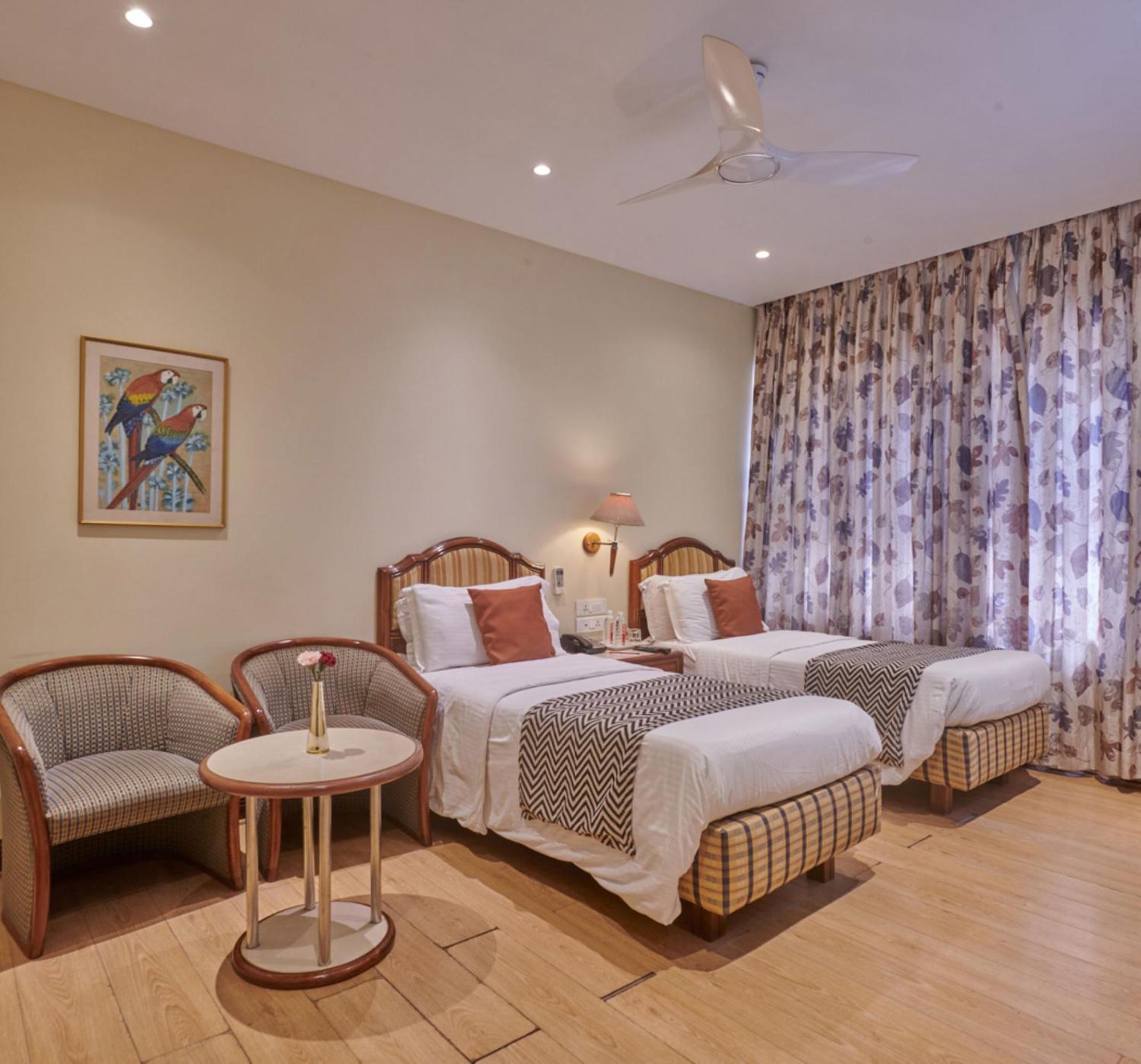 Regent Hotel Andheri Mumbai Bagian luar foto